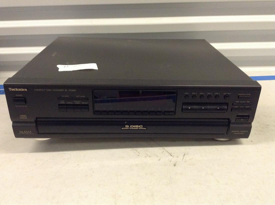 Technics compact disc changer SL-PD887 (1 of 1)