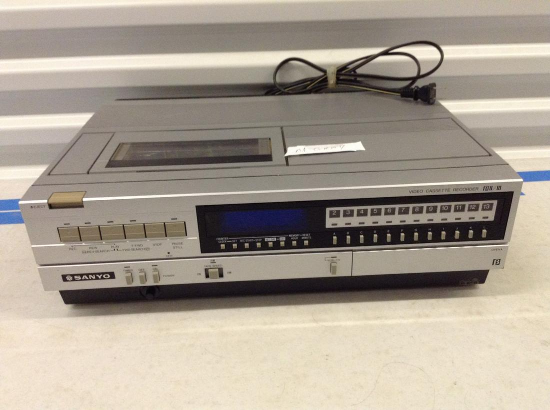 Sanyo Video cassette recorder (1 of 1)