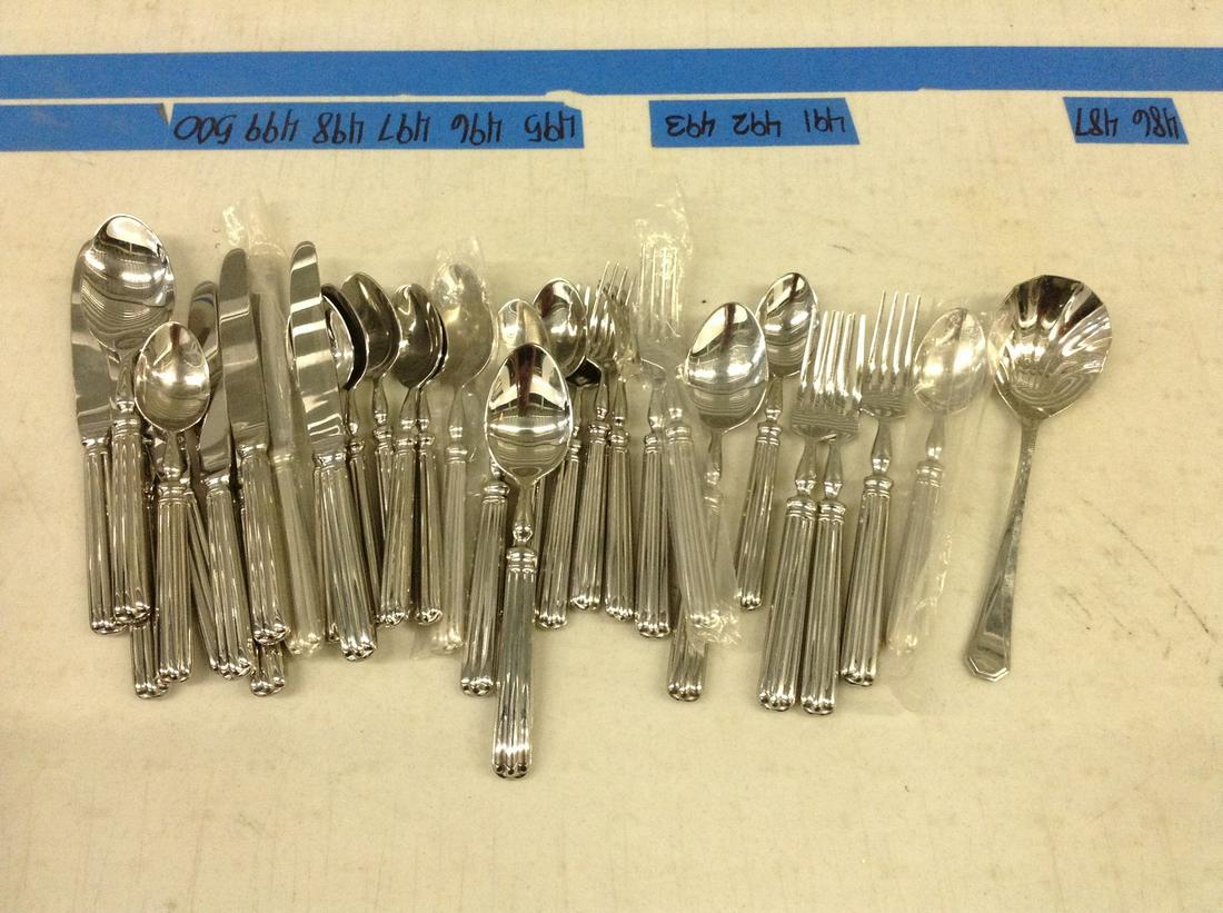 Lot of silverware: Lot of silverware