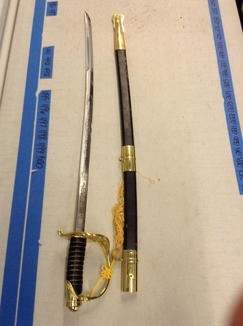 Engraved US cavalry sword (1 of 1)