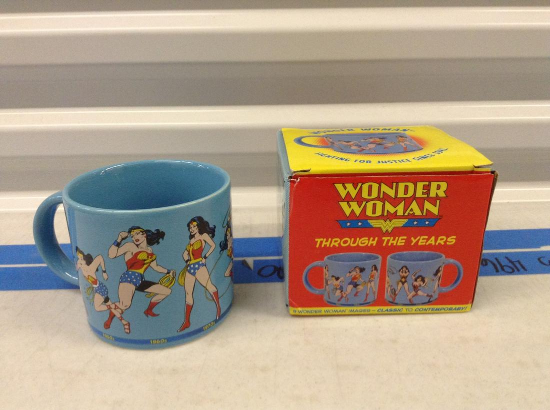 Wonder Woman Through the Years Mug: Wonder Woman Through the Years Mug