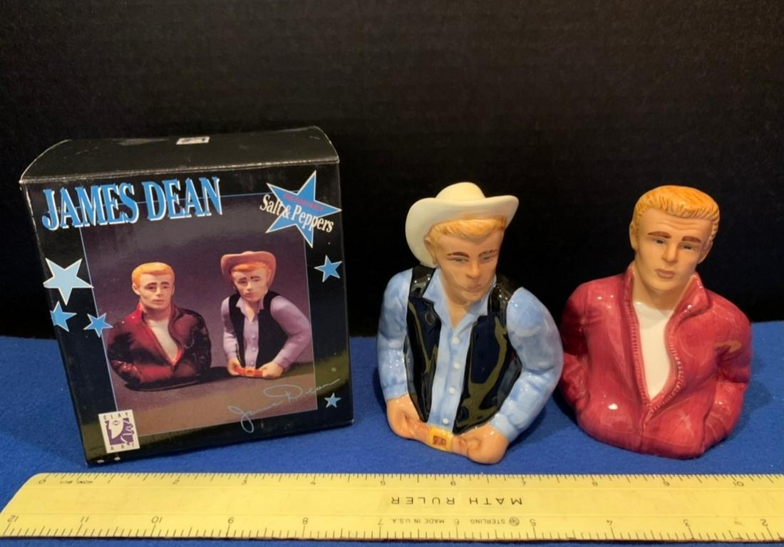 James Dean Salt and Pepper Shaker: 1996 #1719, Between 4 and 4 1/2" tall