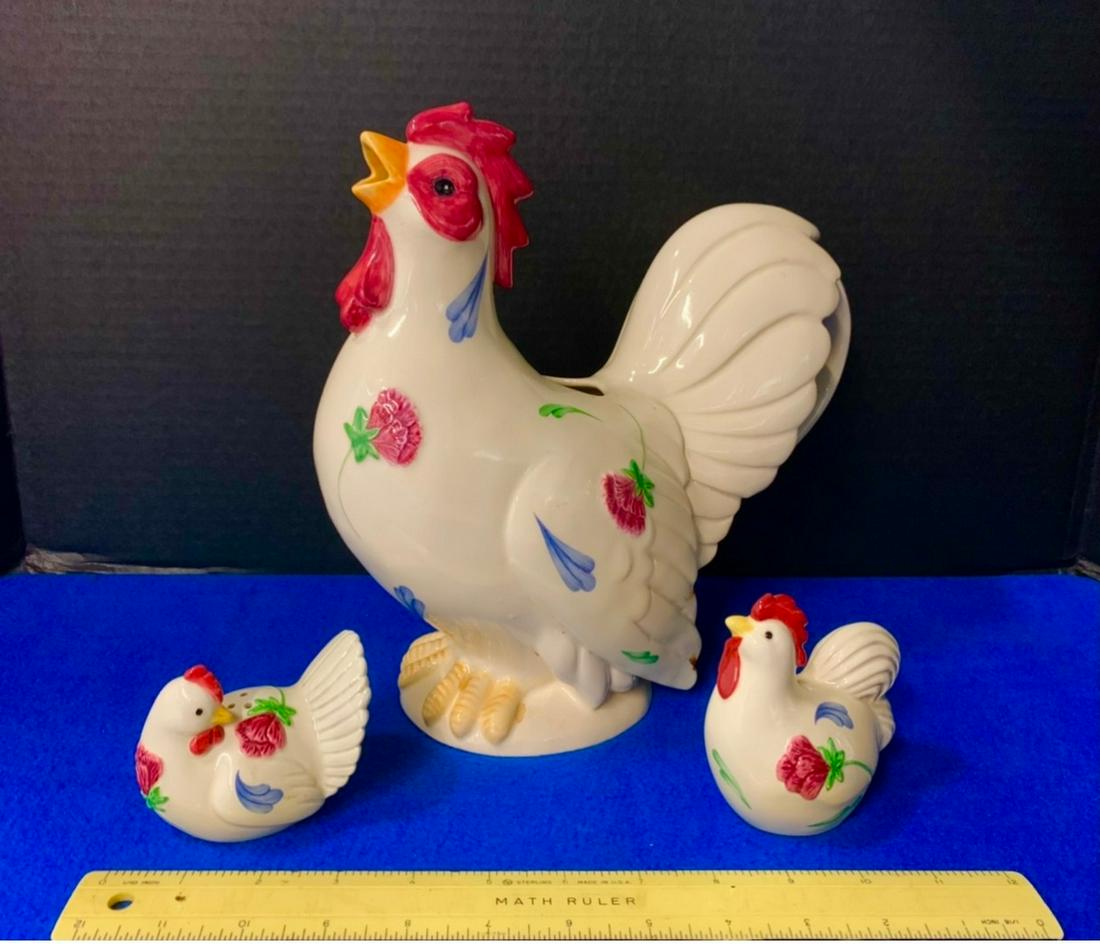 Lenox Roster Pitcher with Salt and Pepper Shaker, just: Lenox Roster Pitcher with Salt and Pepper Shaker, just over 10" tall