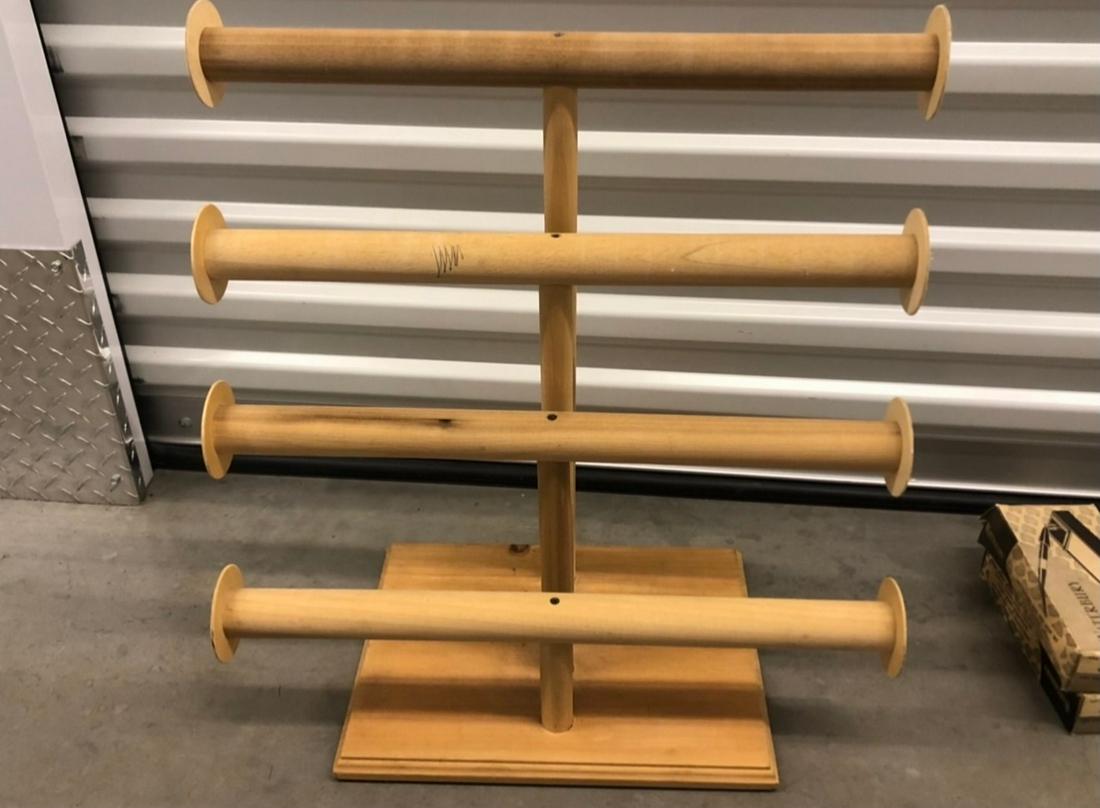 Braclet display with 4 levels: Braclet display with 4 levels