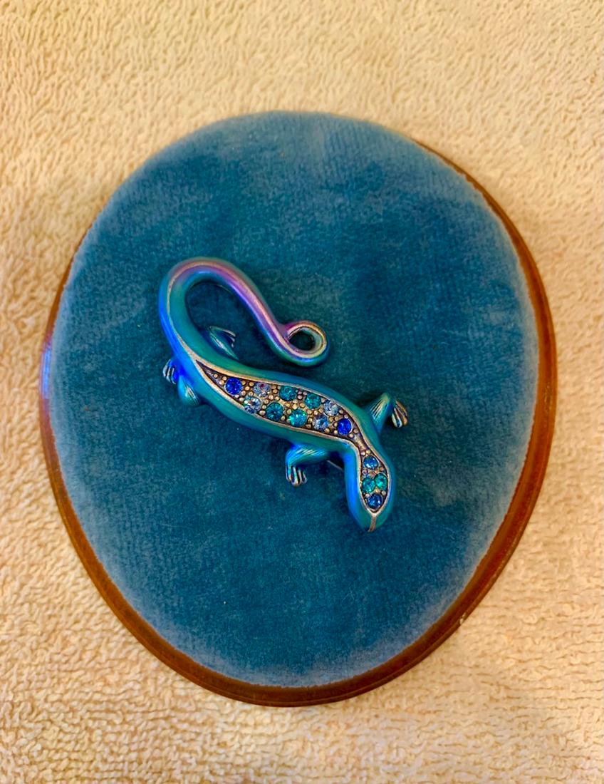 Lizard Brooch, Chicos Marking on back: Lizard Brooch, Chicos Marking on back