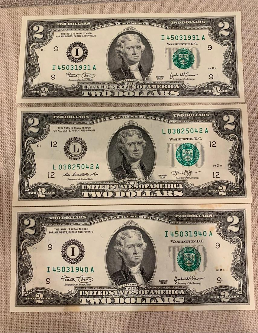 Lot of 3 $2 Dollar Bills: Lot of 3 $2 Dollar Bills