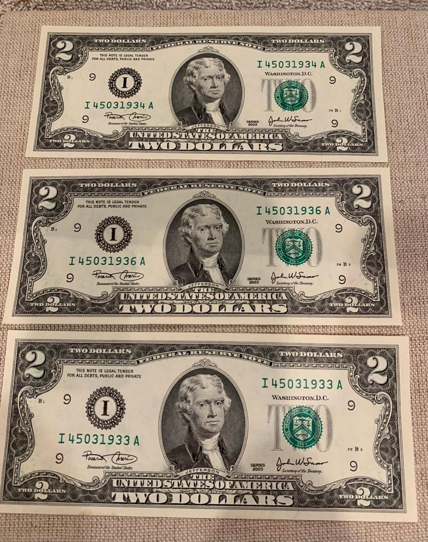 Lot of 3 $2 Dollar Bills: Lot of 3 $2 Dollar Bills