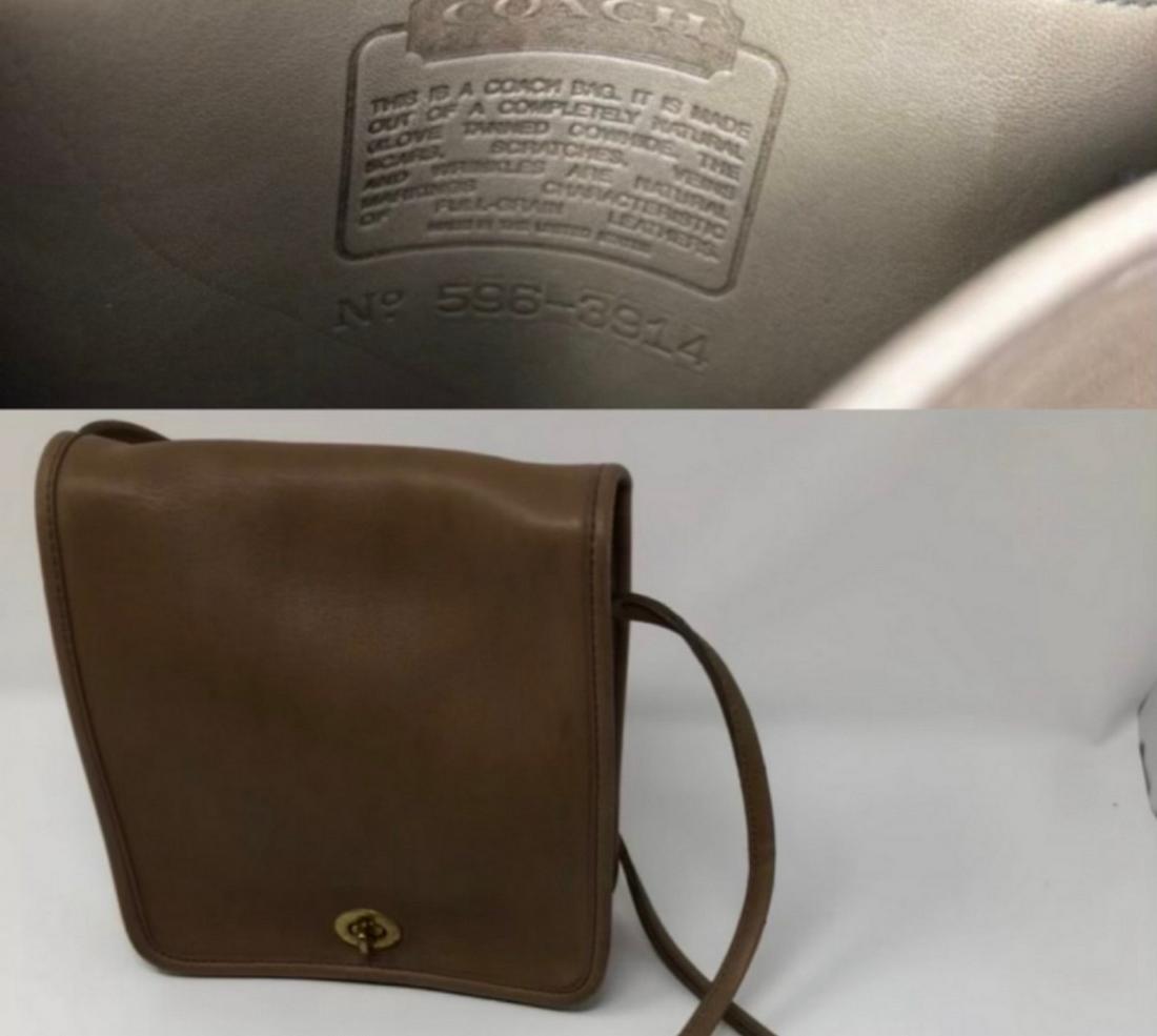 Vintage Coach off the shoulder bag: Vintage Coach off the shoulder bag