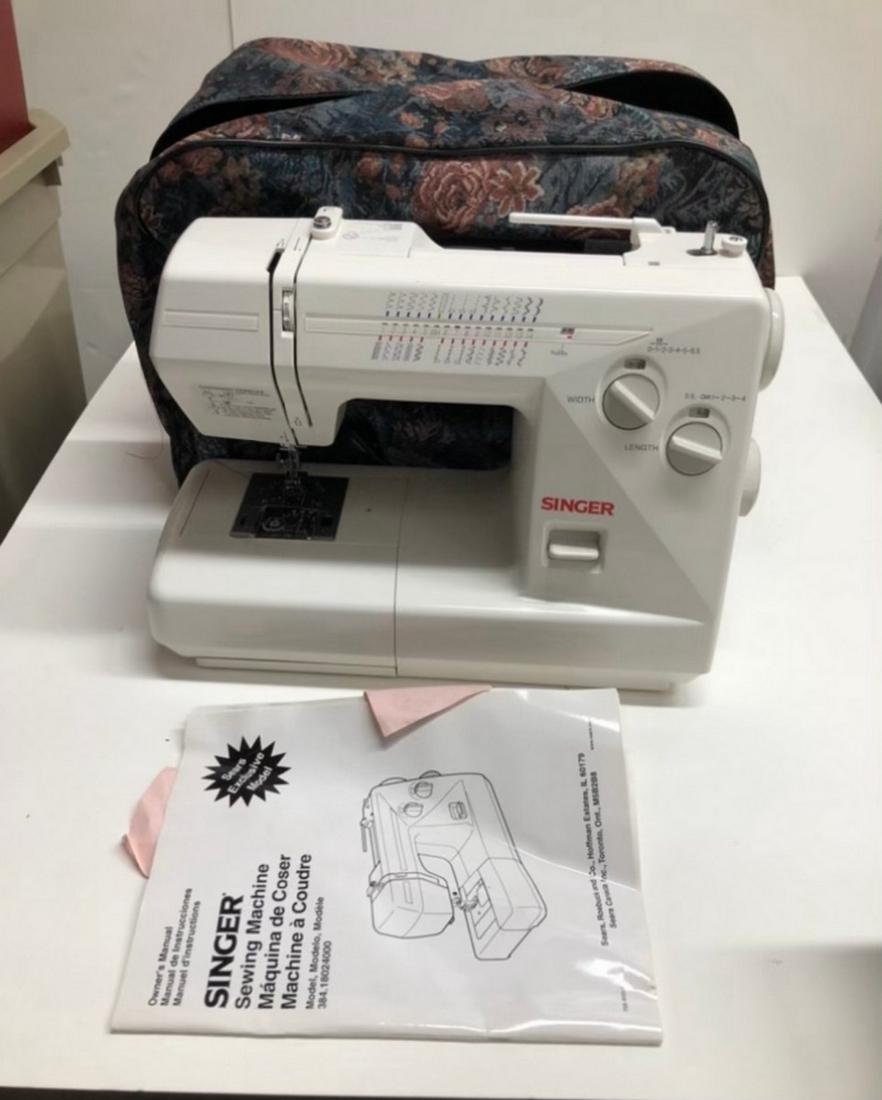 Vintage Singer Sewing Machine: Vintage Singer Sewing Machine