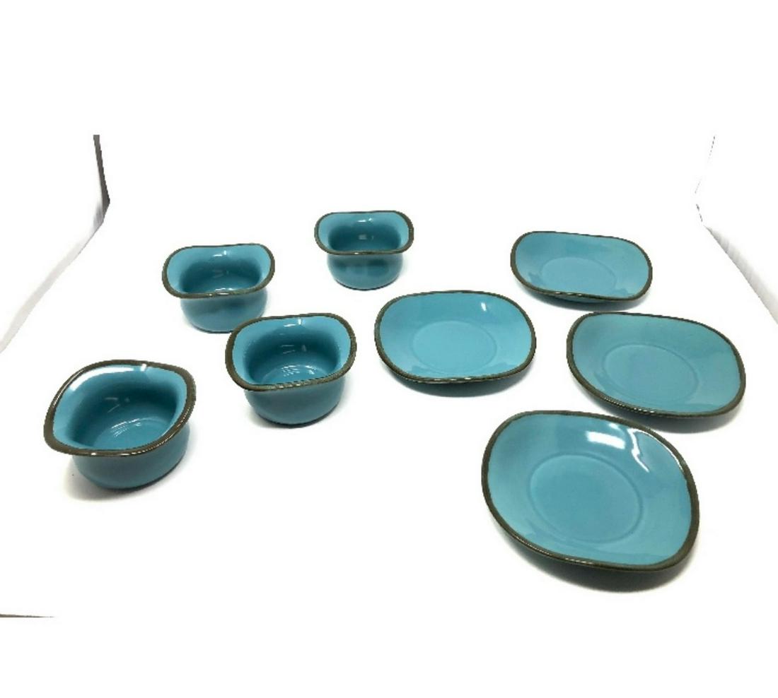 Southern living, Gail Pittman, Aqua color and Red plate (1 of 1)