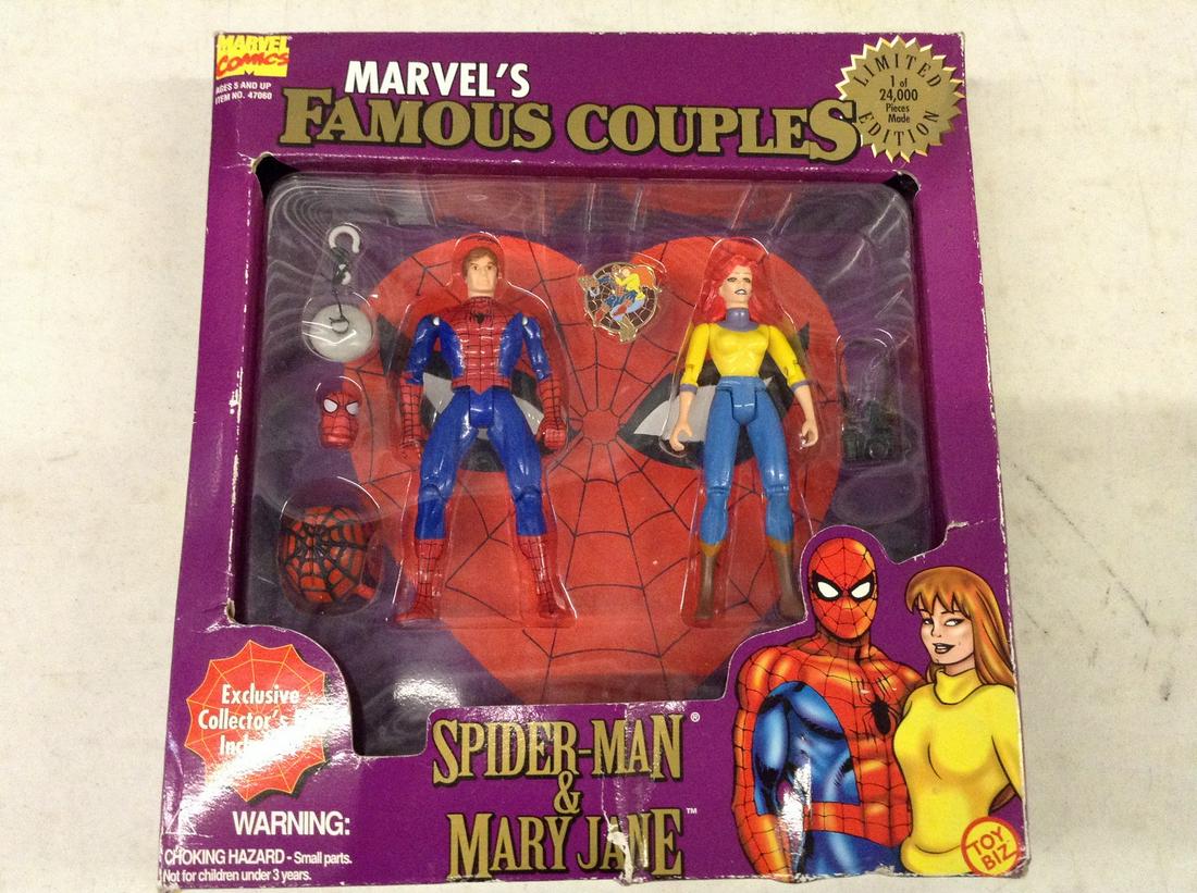 Marvel's Famous Couples Spiderman and Mary Jane (1 of 1)