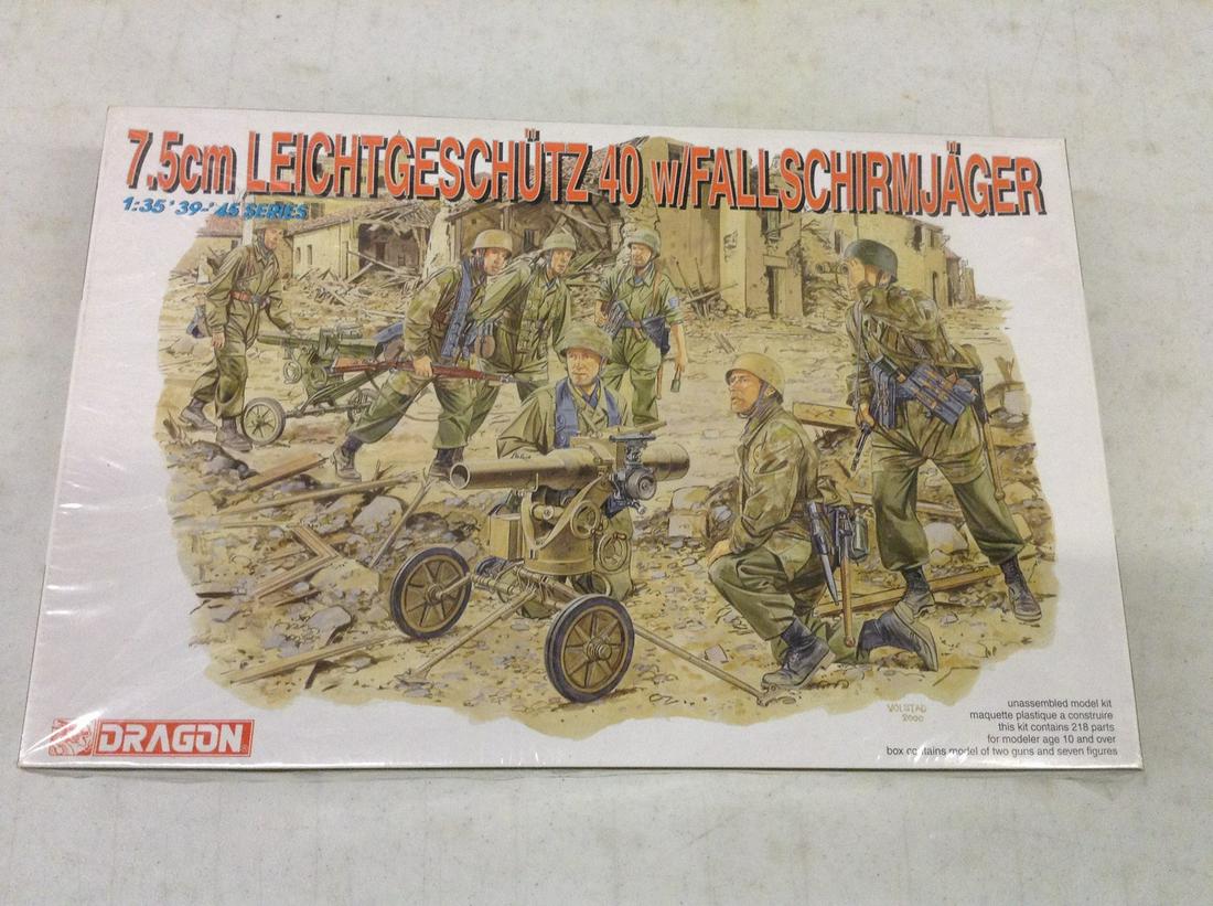 7.5cm German Soldier models sealed (1 of 1)