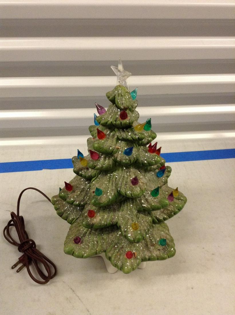 Ceramic christmas tree: Ceramic christmas tree