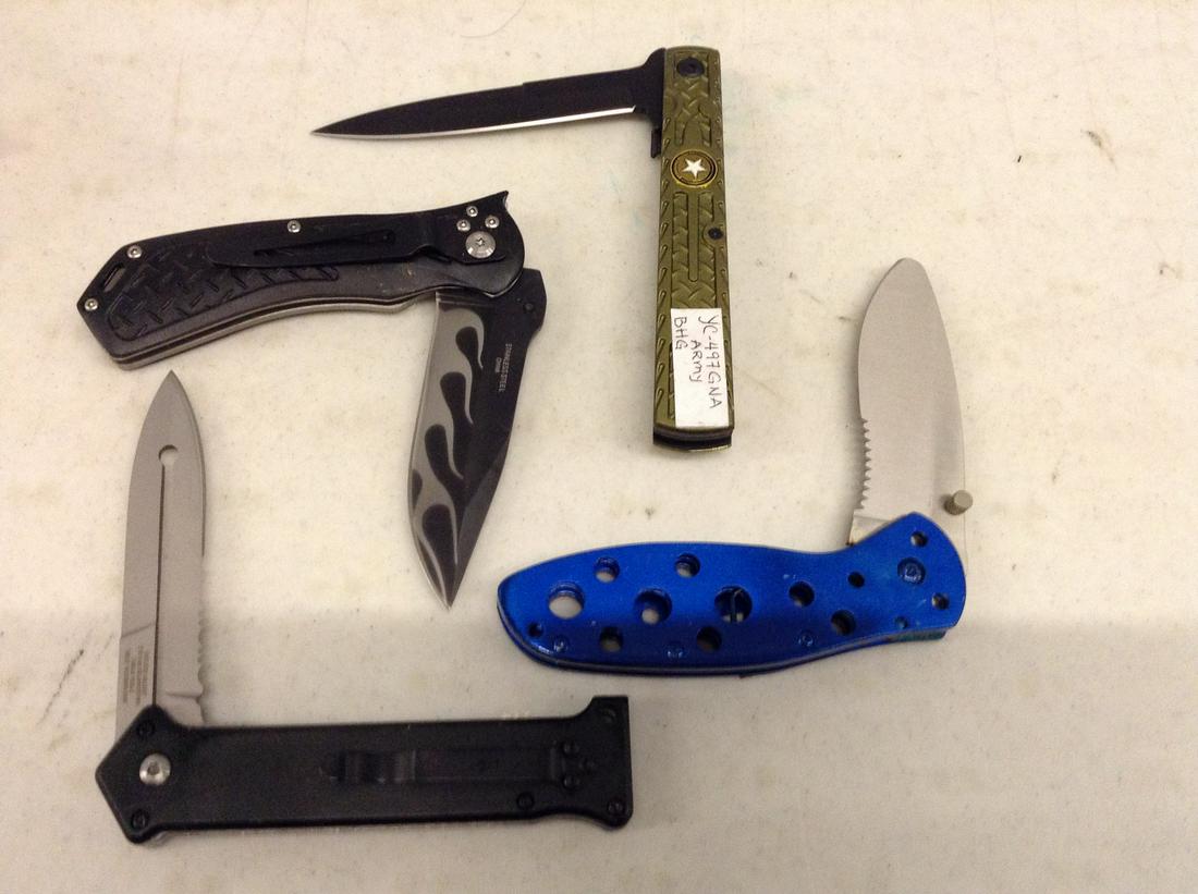 Lot of Four Pocket Knives (1 of 1)