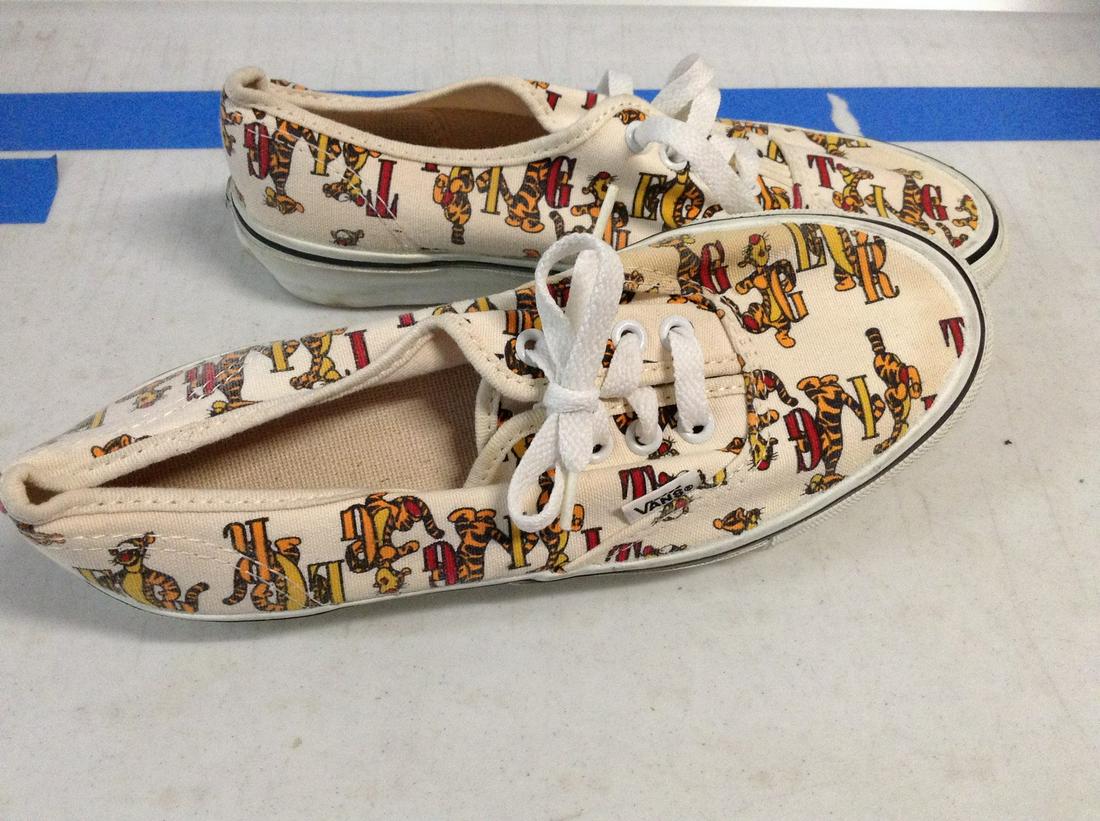 Tiger childrens Vans (1 of 1)