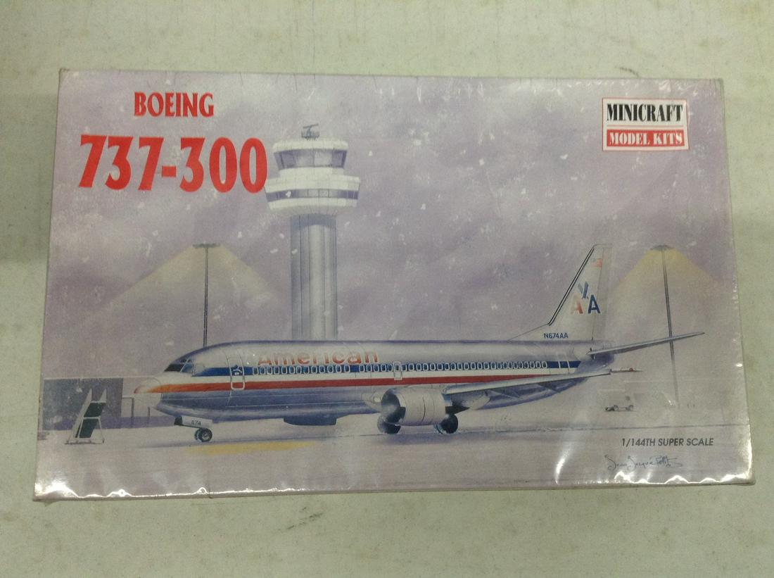 Boeing 737-300 sealed model (1 of 1)