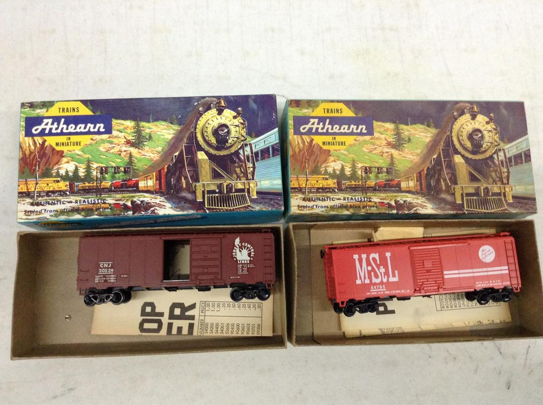 2 Athearn trains in miniature models (1 of 1)