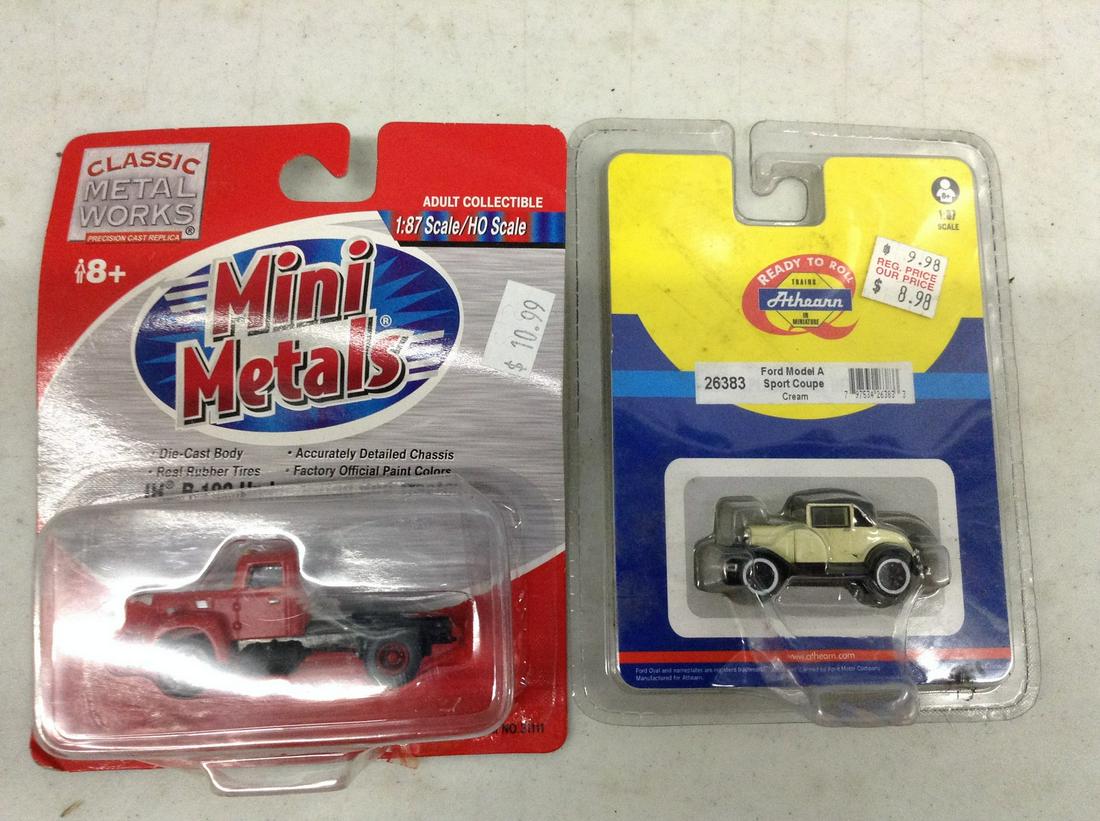 Mini metals and Athearn car models (1 of 1)