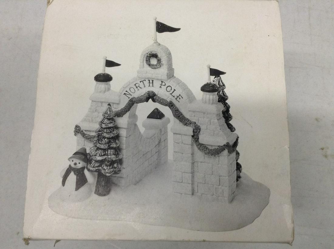 Department 56 "North Pole Gate" Heritage Village: Department 56 "North Pole Gate" Heritage Village Collection