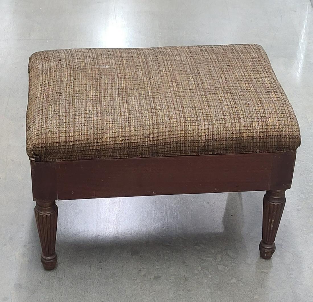 Vintage Footstool 13x20x13: Vintage Footstool 13x20x13