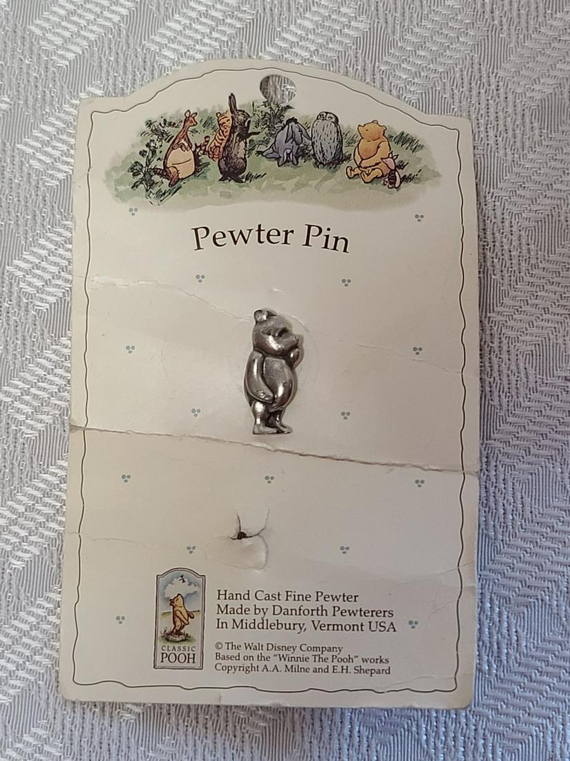 Winnie The Pooh Pewter Pin (1 of 1)