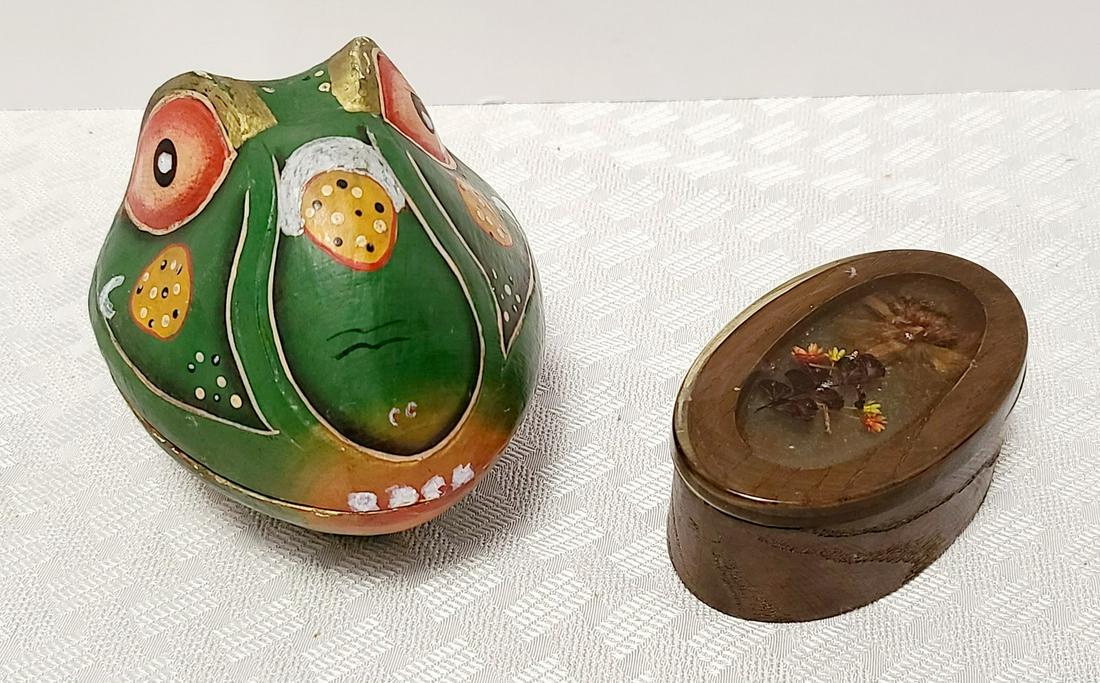 Wooden Frog & Pressed Flower Trinket Boxes: Wooden Frog & Pressed Flower Trinket Boxes