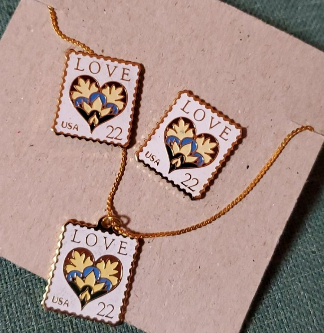 1980s Stamps Pierced Earrings & Necklace Set: 1980s Stamps Pierced Earrings & Necklace Set