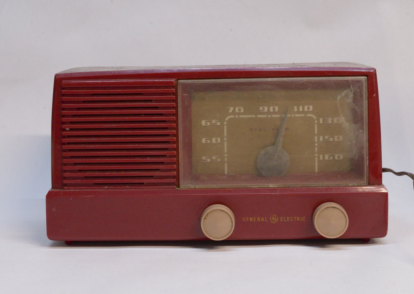General Electric vintage radio Model 416 F (1 of 1)