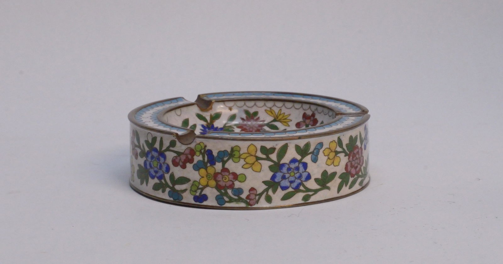 Hand painted ceramic ash tray (1 of 1)