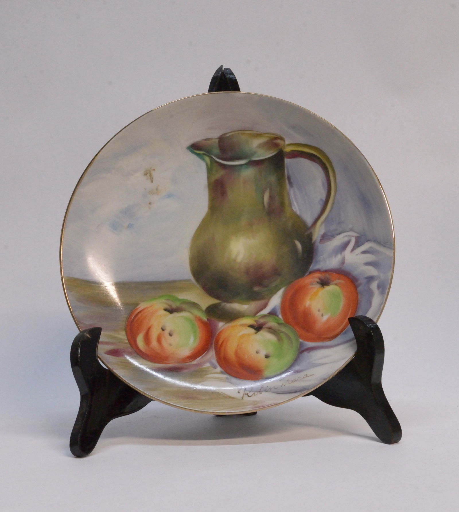 Robin Mara Hand Painted Gold Rim Plate 8" Wide (1 of 1)