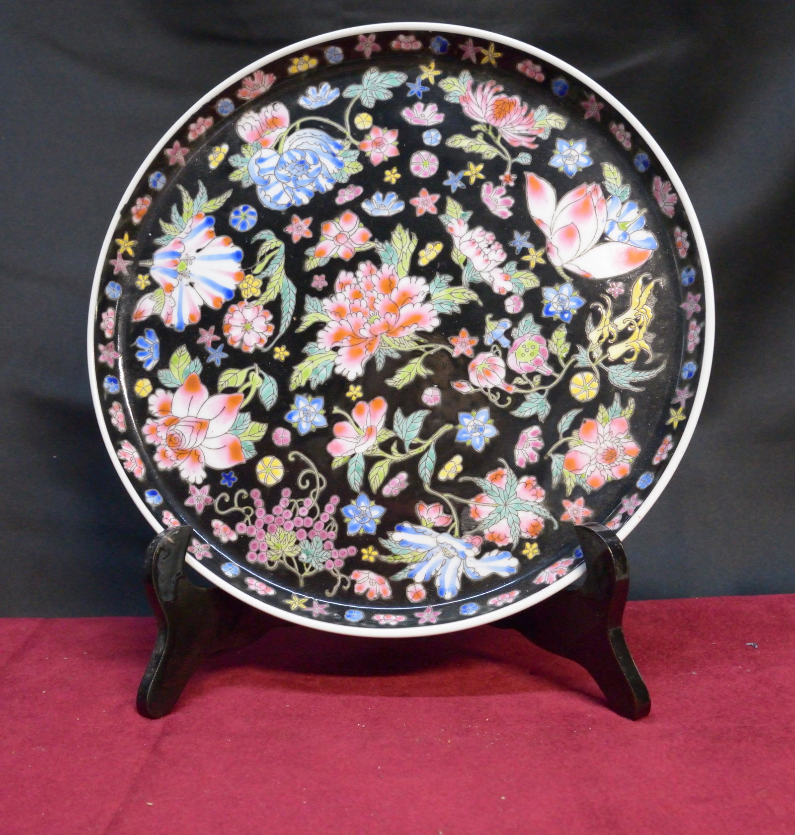 Hand painted ceramic platter 10" across (1 of 1)