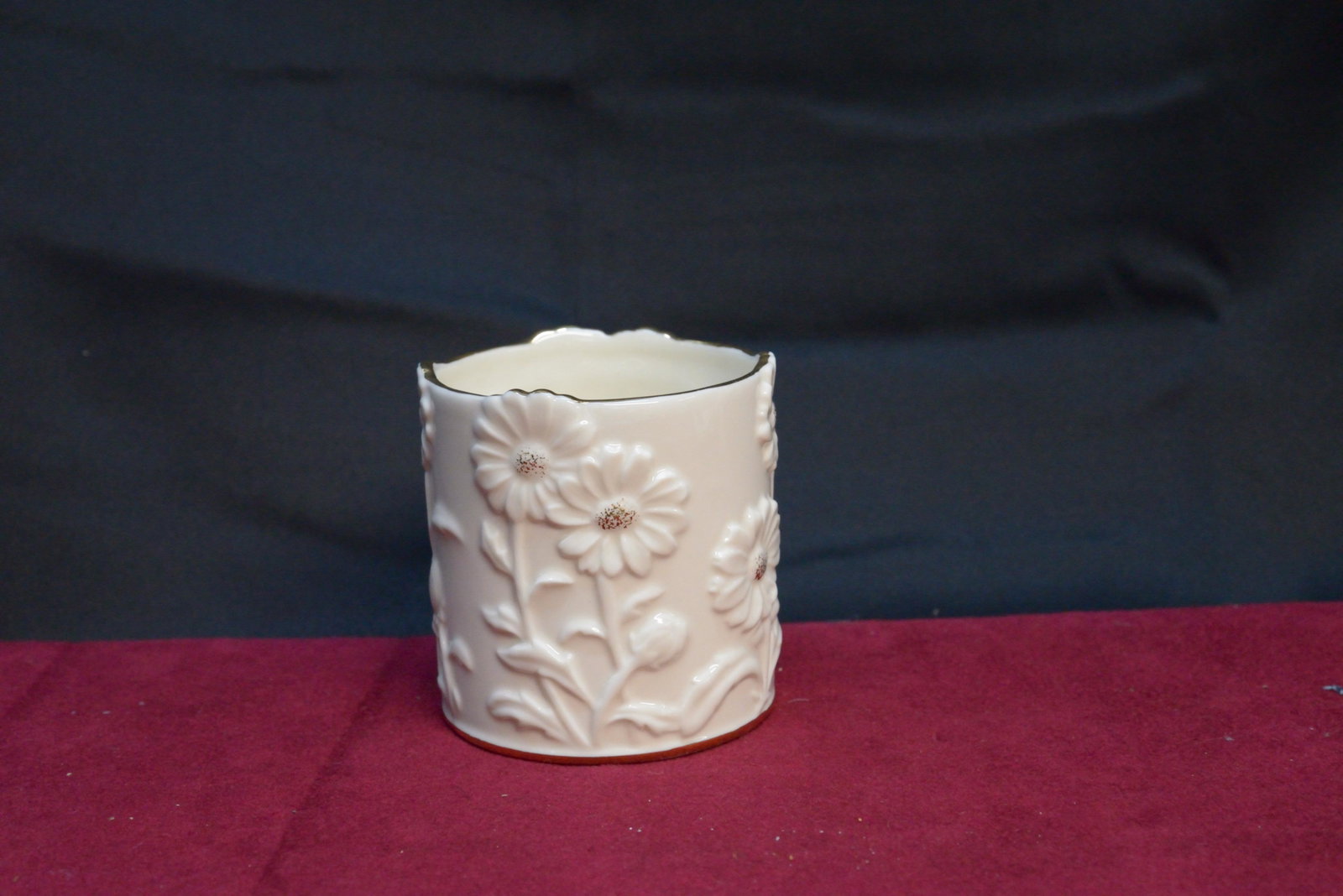 Lenox ceramic decorative cup 3.5" tall: Lenox ceramic decorative cup 3.5" tall