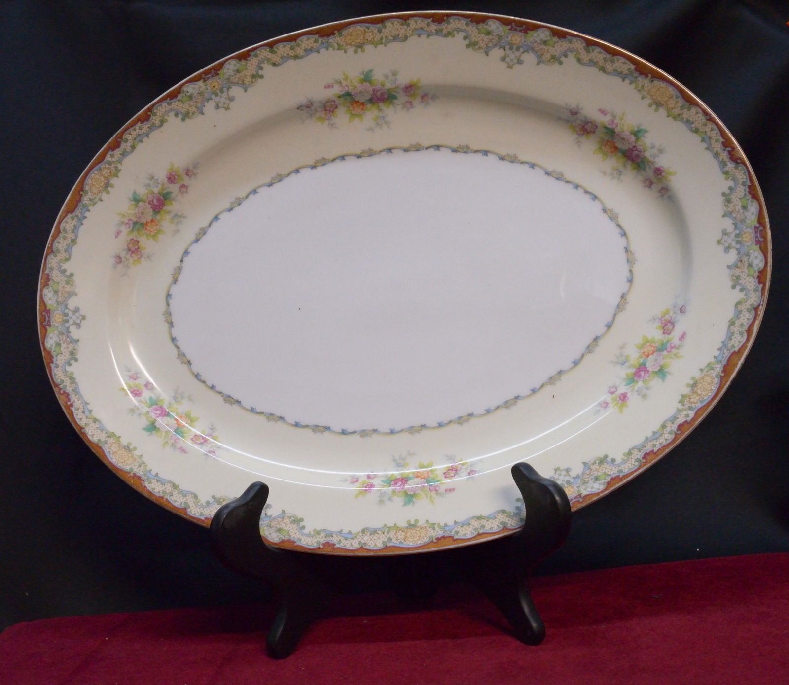 Meito, Marlborough 16" Oval Serving Platter (1 of 1)