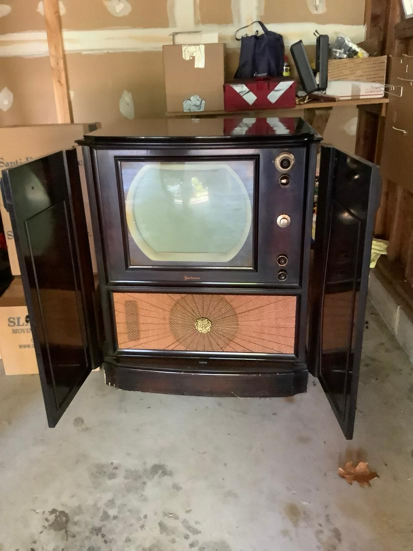 Shaw television cabinet: Shaw television cabinet
