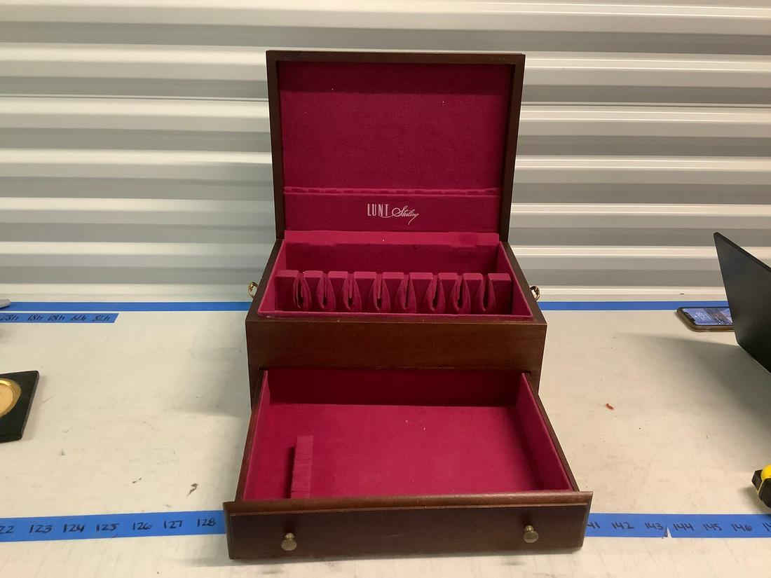 Lunt Sterling Silverware Box (1 of 1)