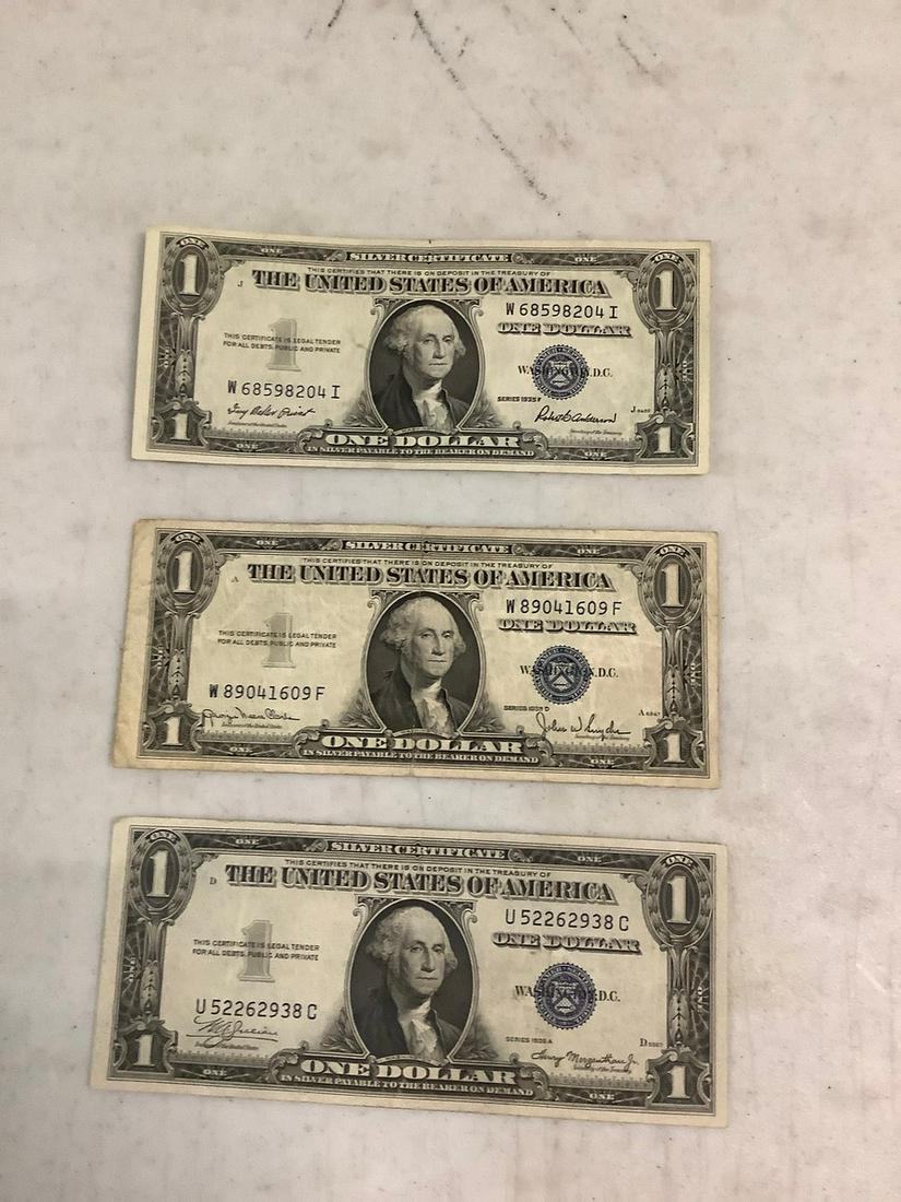 lot of silver certificates: lot of silver certificates