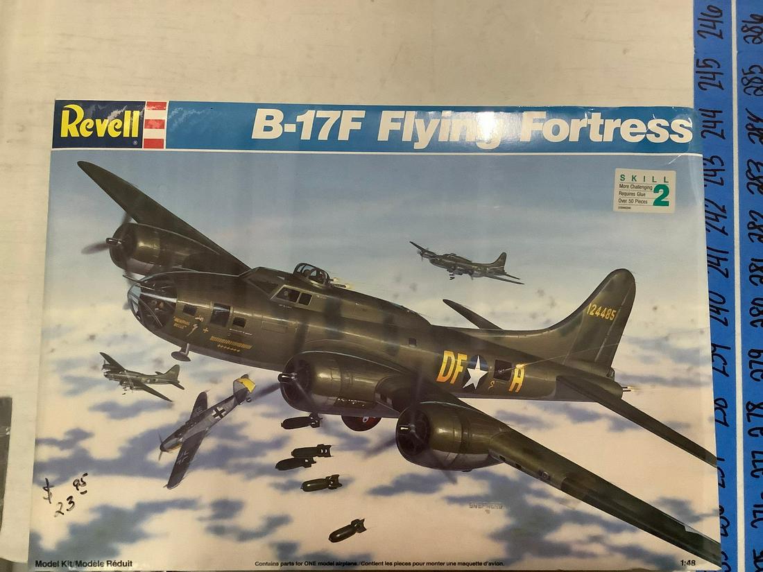 Sealed Revell B-17F Flying Fortress Place Model Kit (1 of 1)