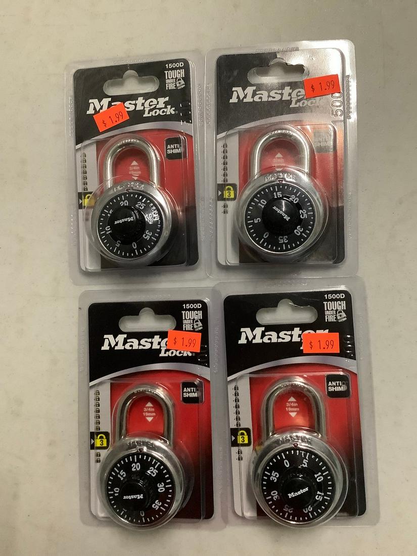 lot of new master locks (1 of 1)