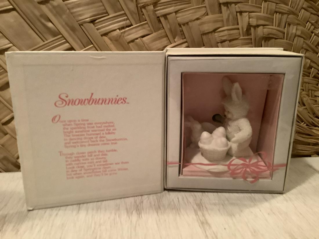 Dept 56 Springtime Stories of the Snowbabies "Help me: Dept 56 Springtime Stories of the Snowbabies "Help me hide the eggs"