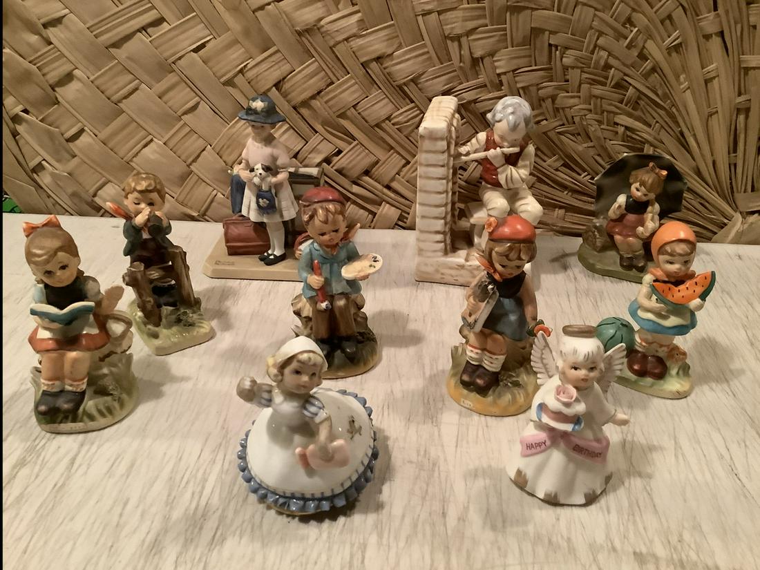 Large lot of Vintage Statues: Large lot of Vintage Statues