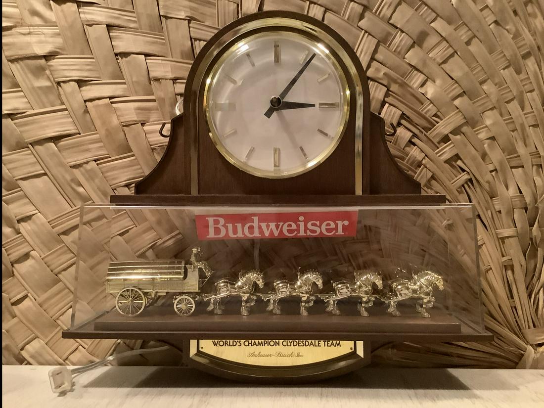 Budweiser Clydesdale Clock Works! 16" long x15.5" tall (1 of 1)