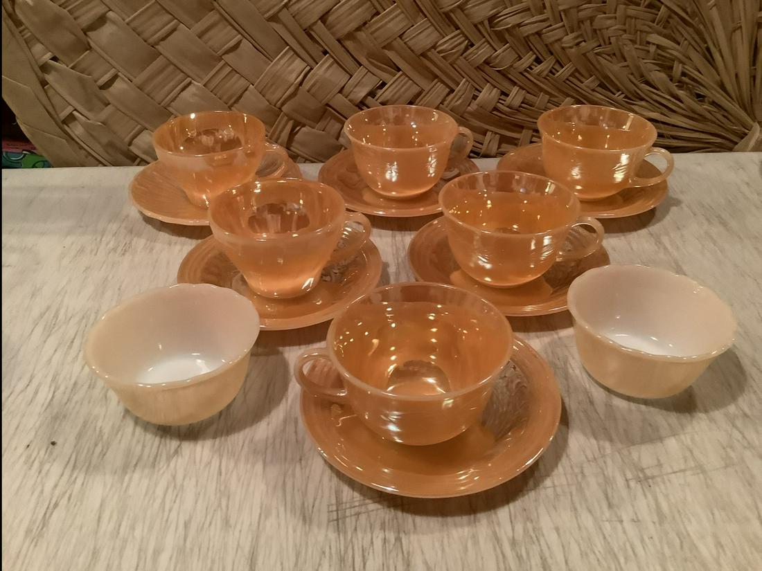 Anchor Hocking Fire-King Teacups & saucers and Custard (1 of 1)
