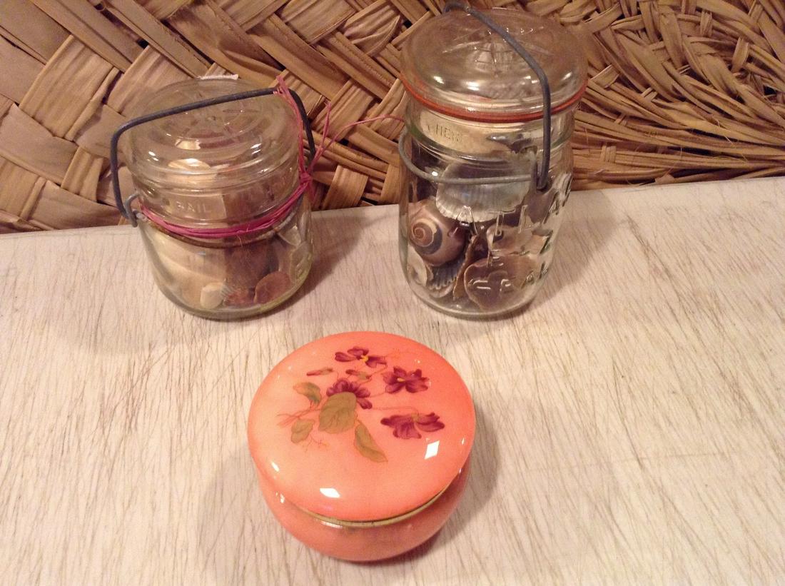 Genuine Alabaster Made in Italy Trinket Box and Vintage: Genuine Alabaster Made in Italy Trinket Box and Vintage Jars of Seashells