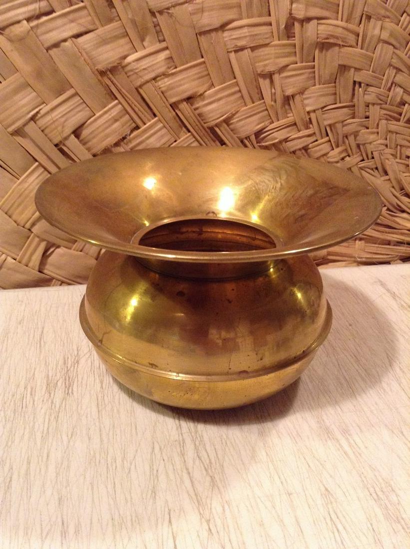 Brass Spittoon 8" wide: Brass Spittoon 8" wide