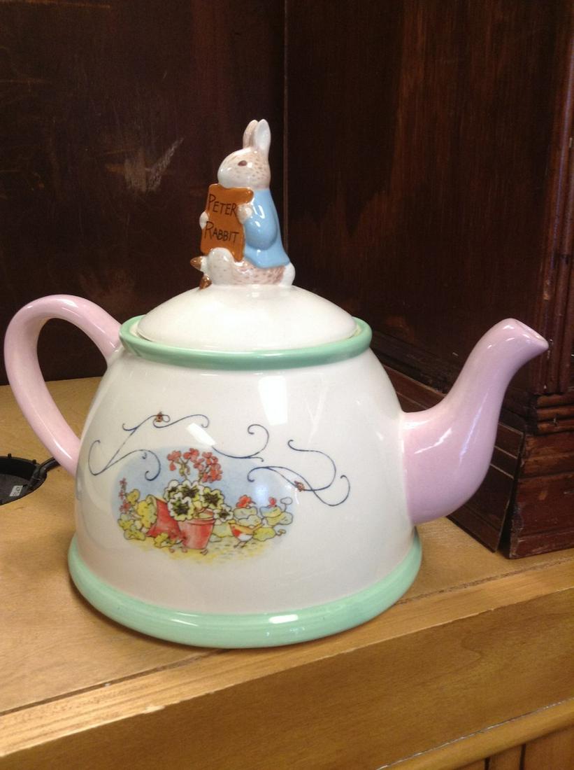 Peter Rabbit Tea Pot 7.5inch tall (1 of 1)