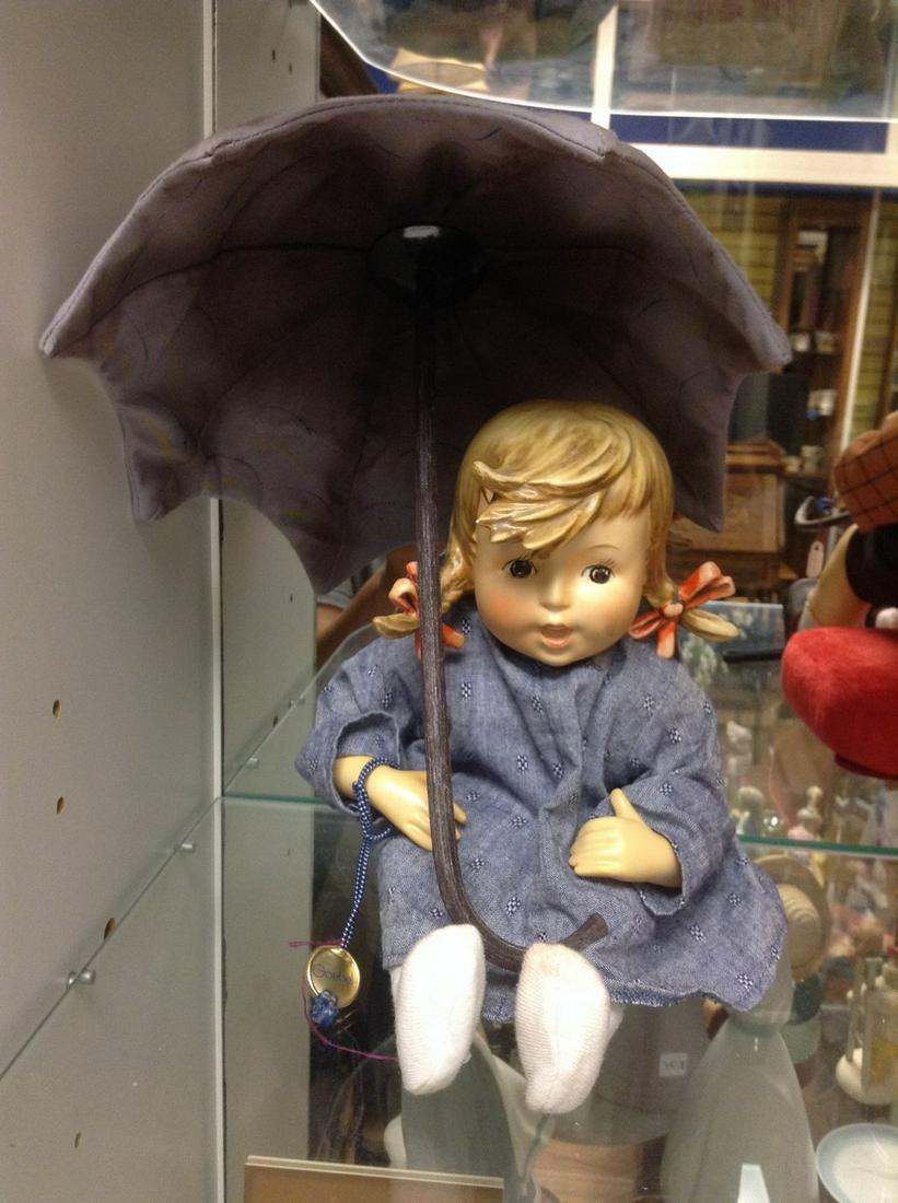 Large goebel statue 10" tall (1 of 1)