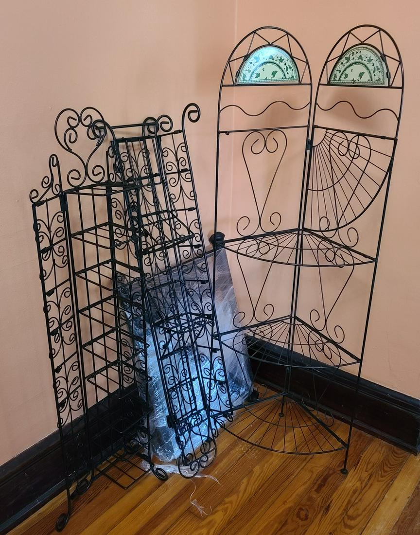 Metal Plant Stands Like NEW (1 of 1)