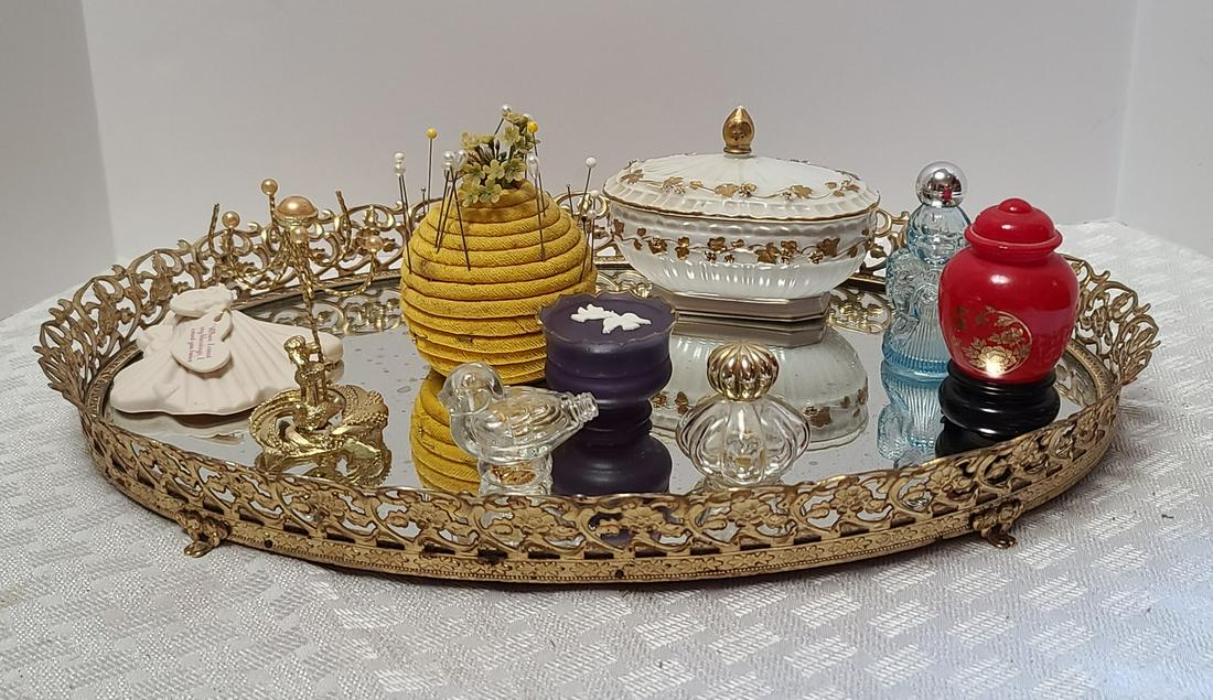 Vintage Mirrored Vanity Tray & Items (1 of 1)