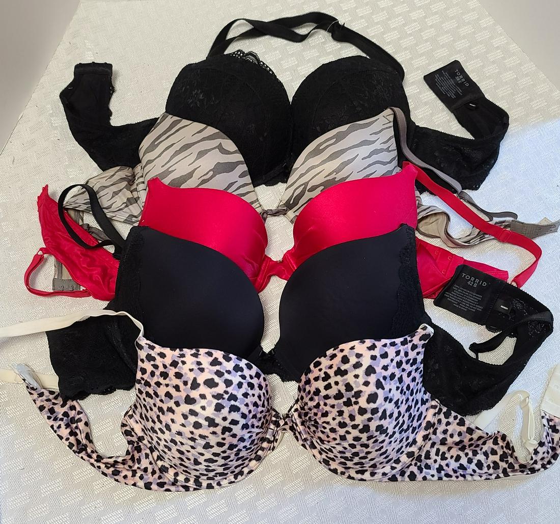 Bras Excellent Incl torrid 42B 38C: Bras Excellent Incl torrid 42B 38C