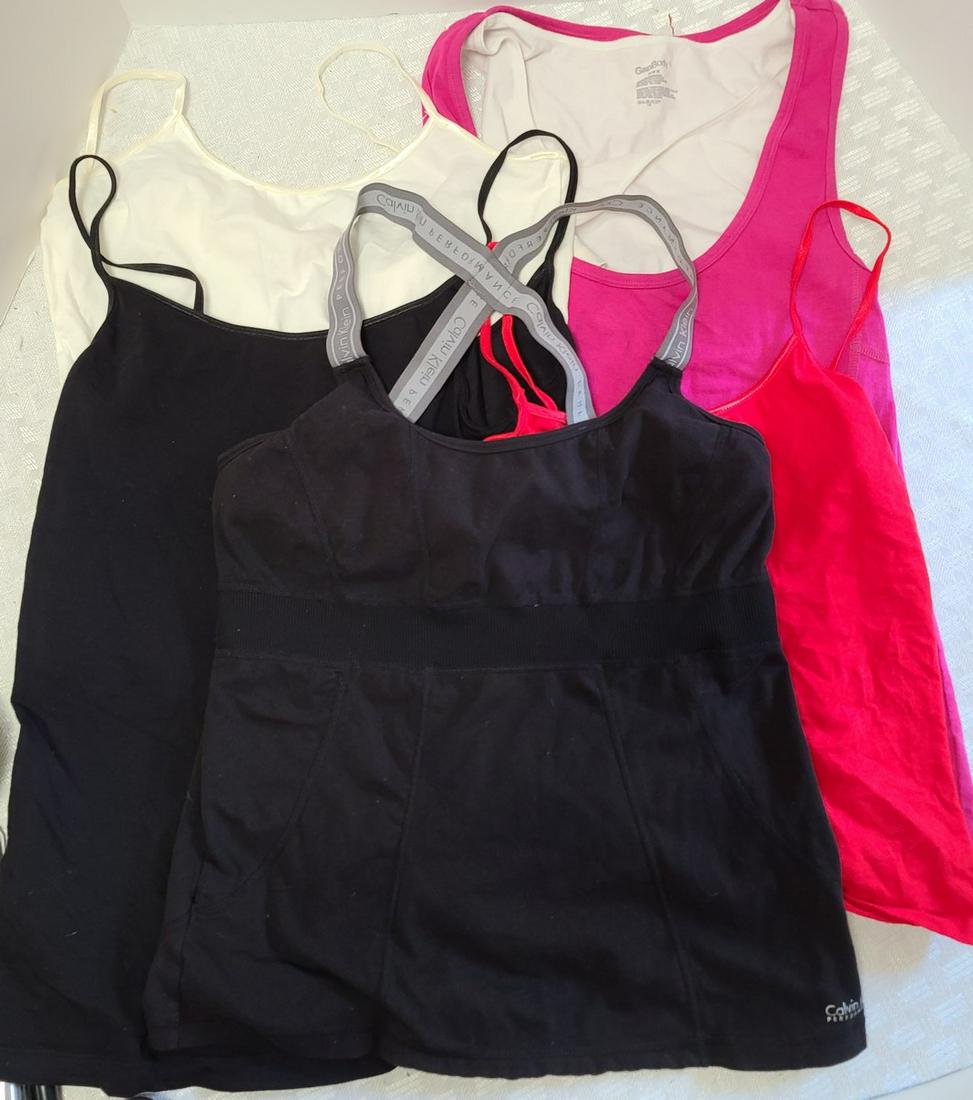 Ladies L Tanks & Workout Tops Calvin Klein Gap: Ladies L Tanks & Workout Tops Calvin Klein Gap